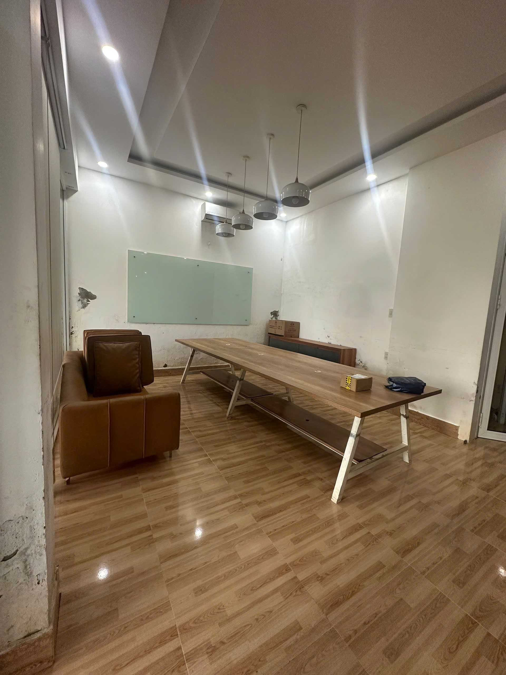 z7219127038492_fc7e882d5638cc0dc17bd351132e459b-min