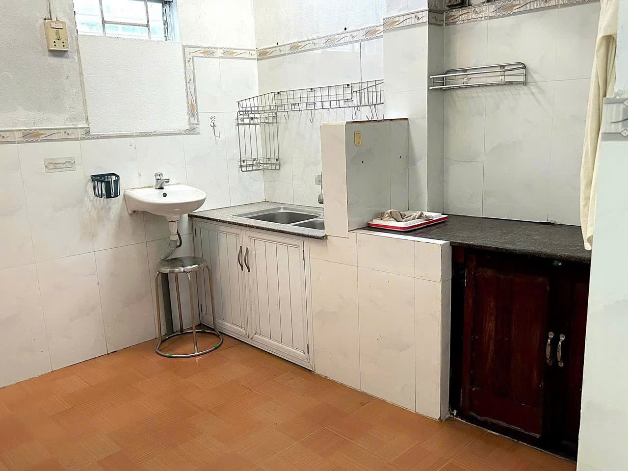 z7281764645967_433cb75653d293cb876e465e2ef81aa4-min (1)