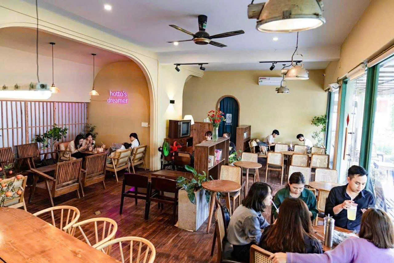 Sang Nhượng Mặt Bằng 3 Tầng Siêu Đẹp - Ngay Phố Tây Huế - Ảnh 3