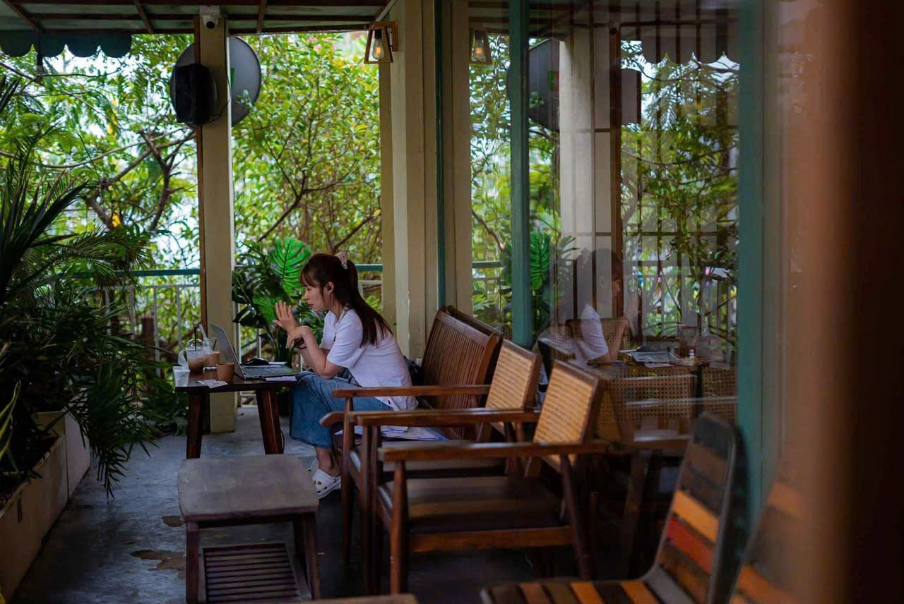Sang Nhượng Mặt Bằng 3 Tầng Siêu Đẹp - Ngay Phố Tây Huế - Ảnh 2